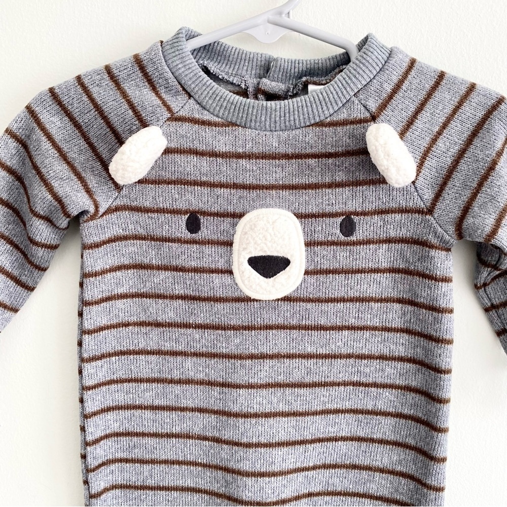 Carter’s Baby Bear Sweater Jumpsuit Size 6 Months - Picture 2 of 4